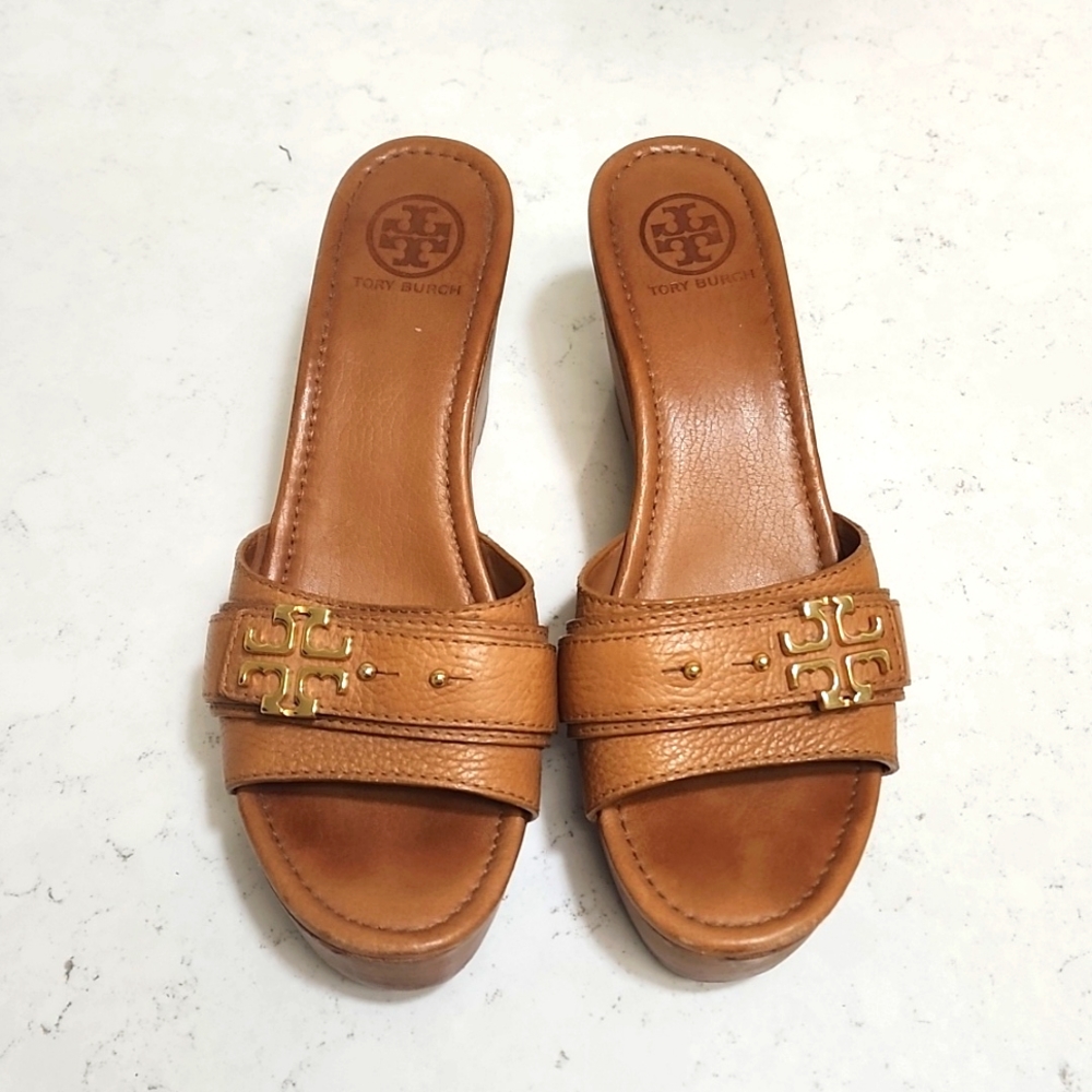 Tory Burch Camel 🐫 Wedges